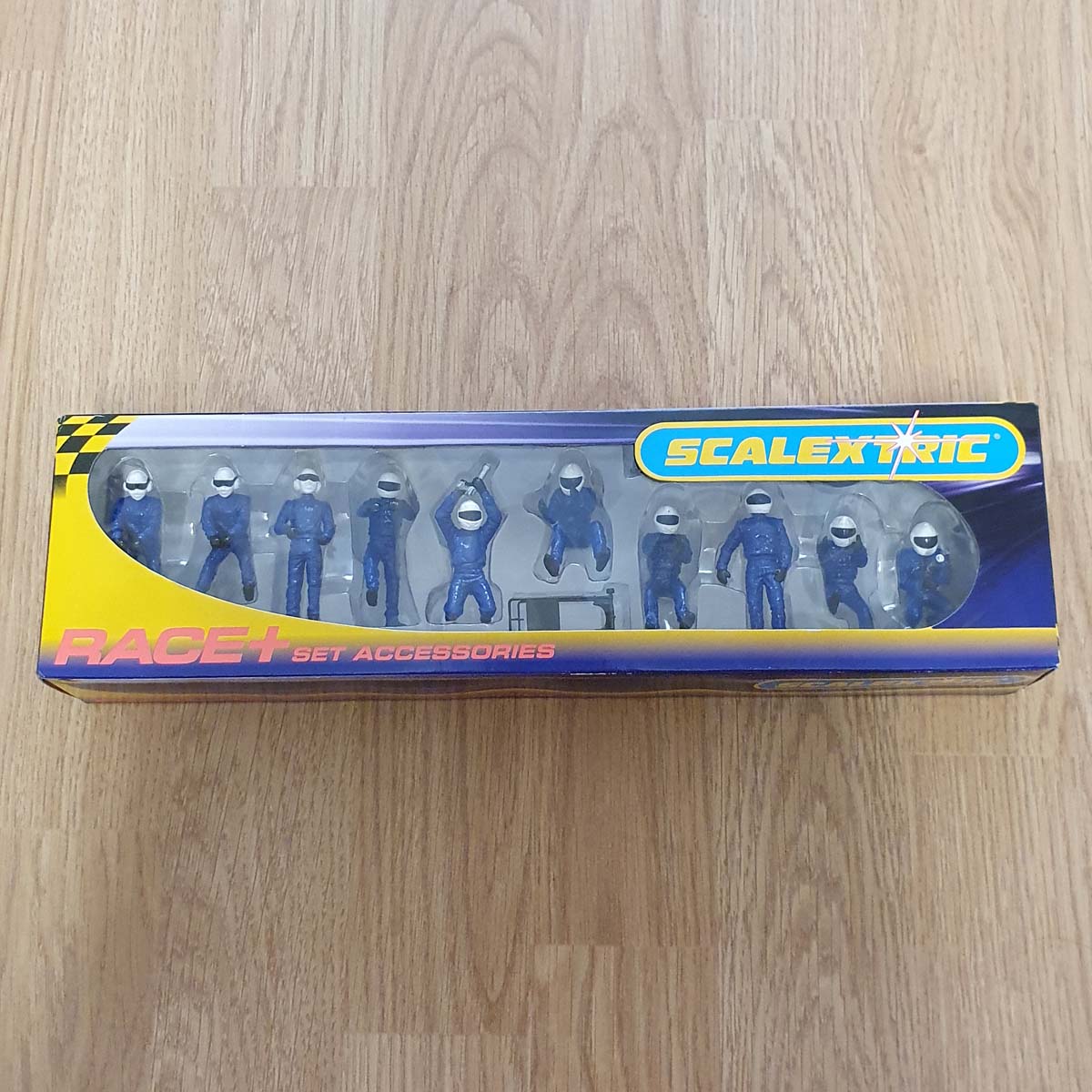 Scalextric 1:32 Pit Crew Figures Blue C8293