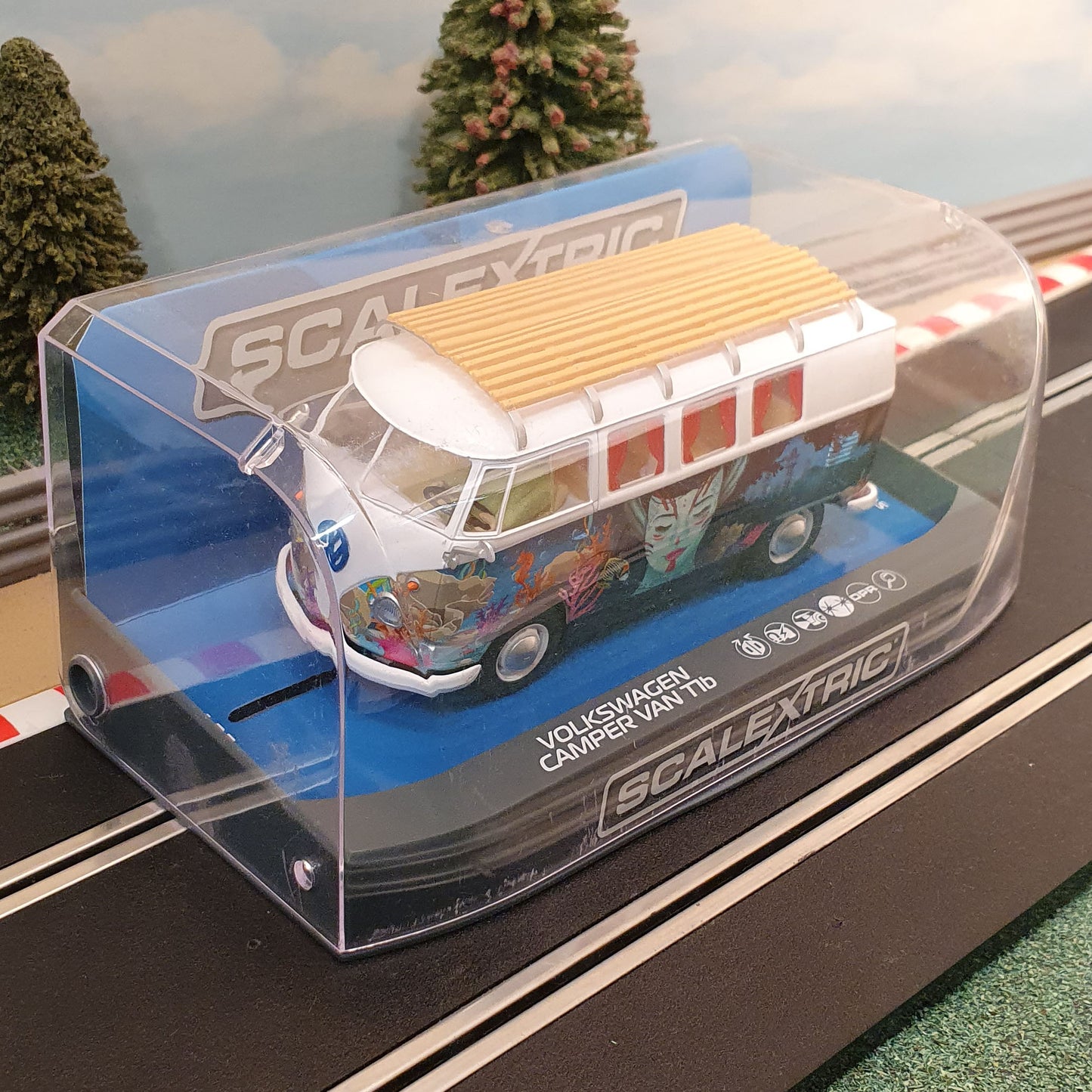 Scalextric 1:32 Car - C3891 VW Camper Van Type 1b Atlantis *LIGHTS*