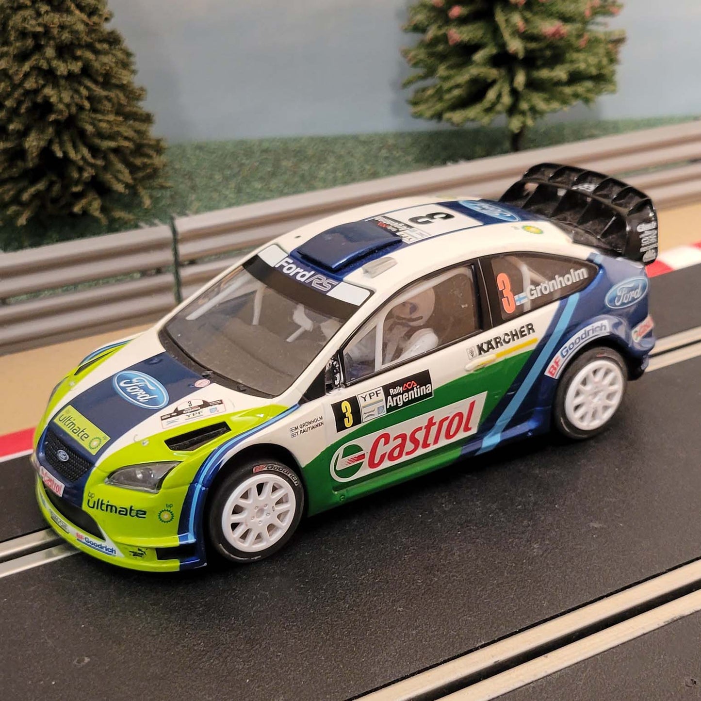 Scalextric 1:32 Car - C2802 Ford Focus 4WD WRC 2006 #3 Gronholm *LIGHTS* #MWR