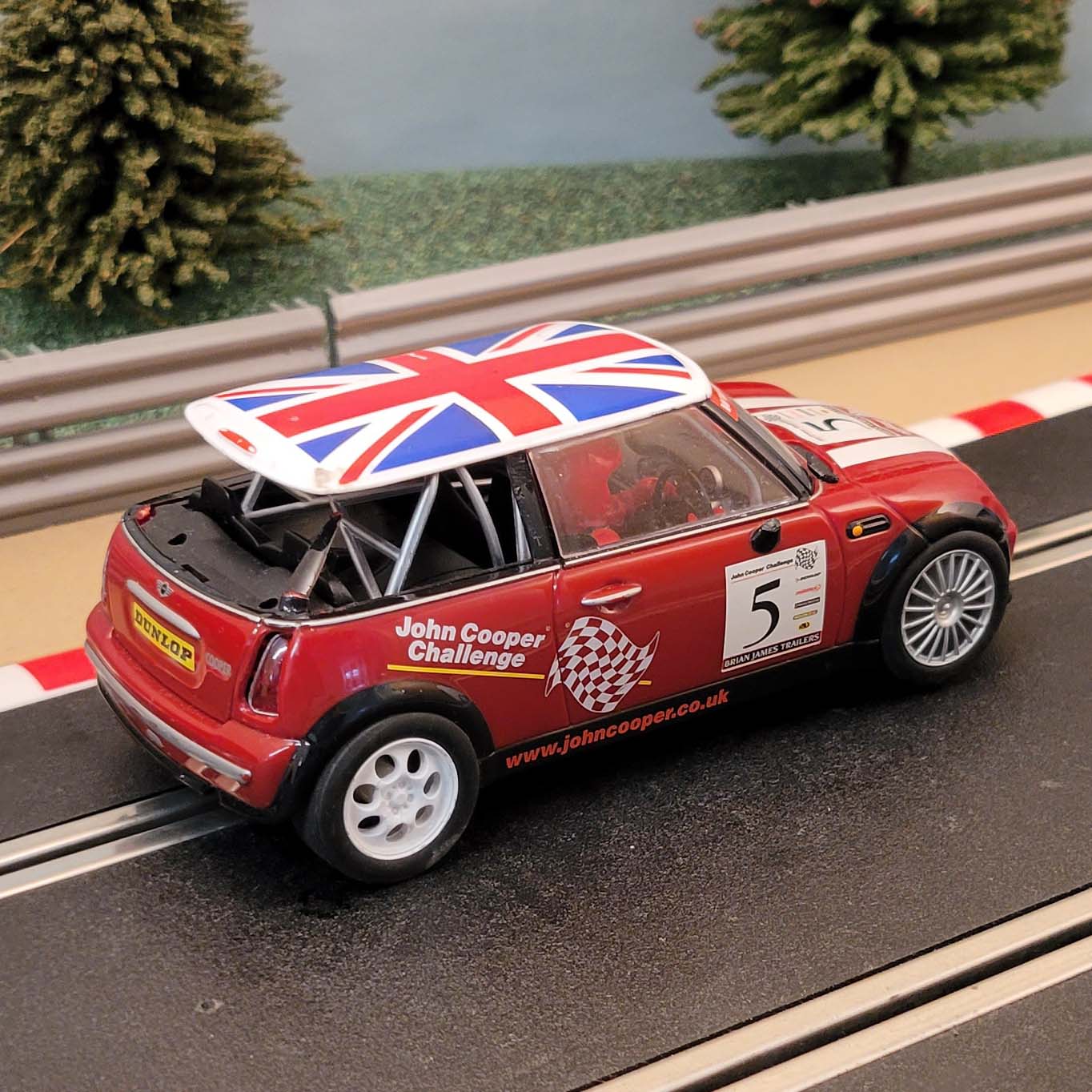 Scalextric 1:32 Car Digital -C2484 Red BMW Mini Cooper Union Jack #5 #F