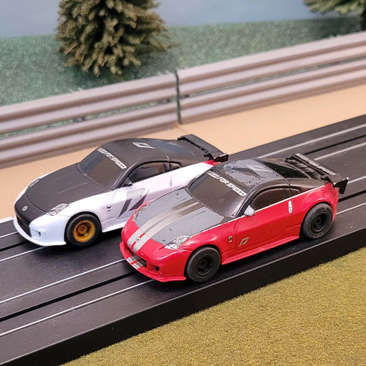 Micro Scalextric Pair 1:64 Cars - Nissan 350Z Need For Speed Red & White