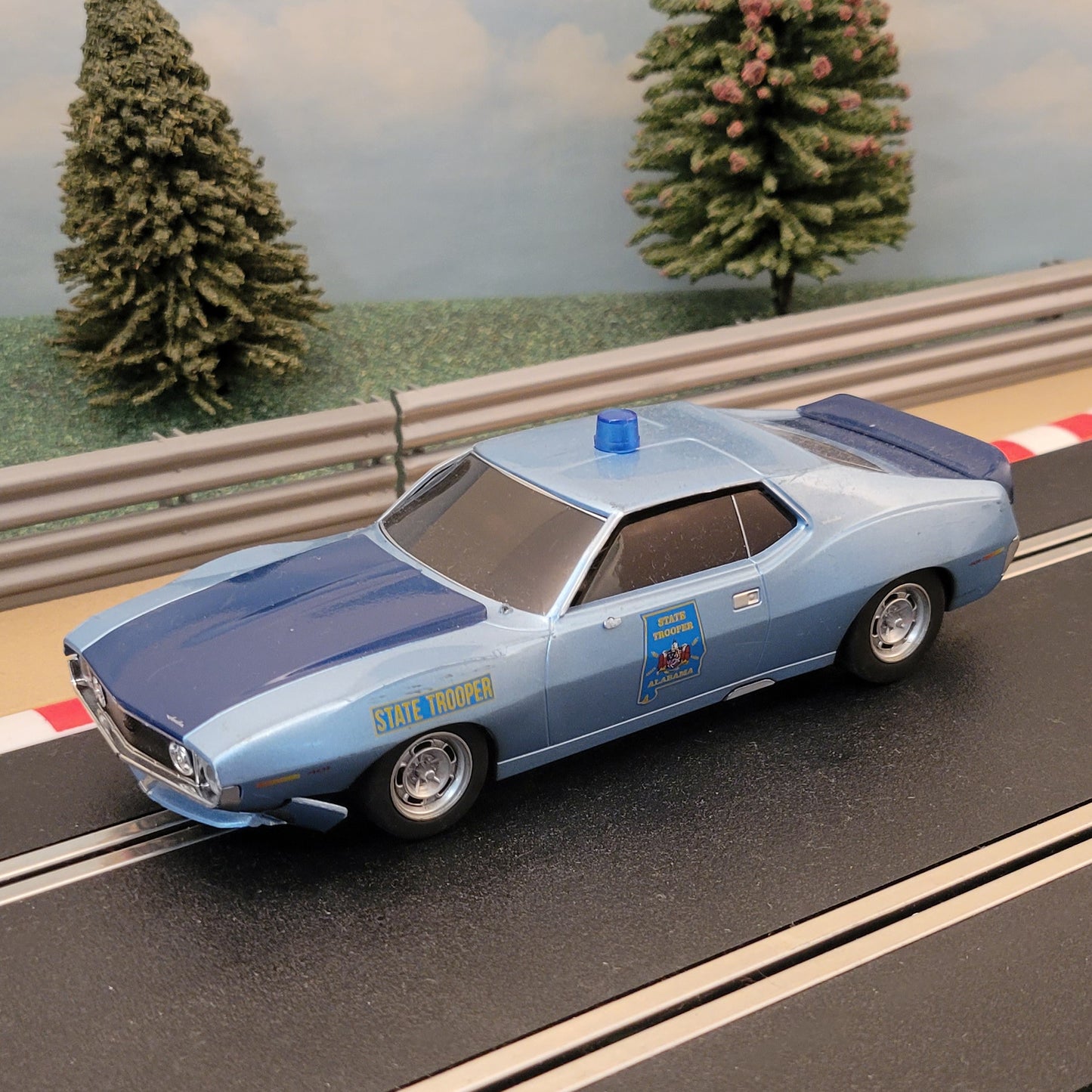Scalextric 1:32 Car - C4058 AMC Javelin State Trooper Police *LIGHTS & SIREN* #J