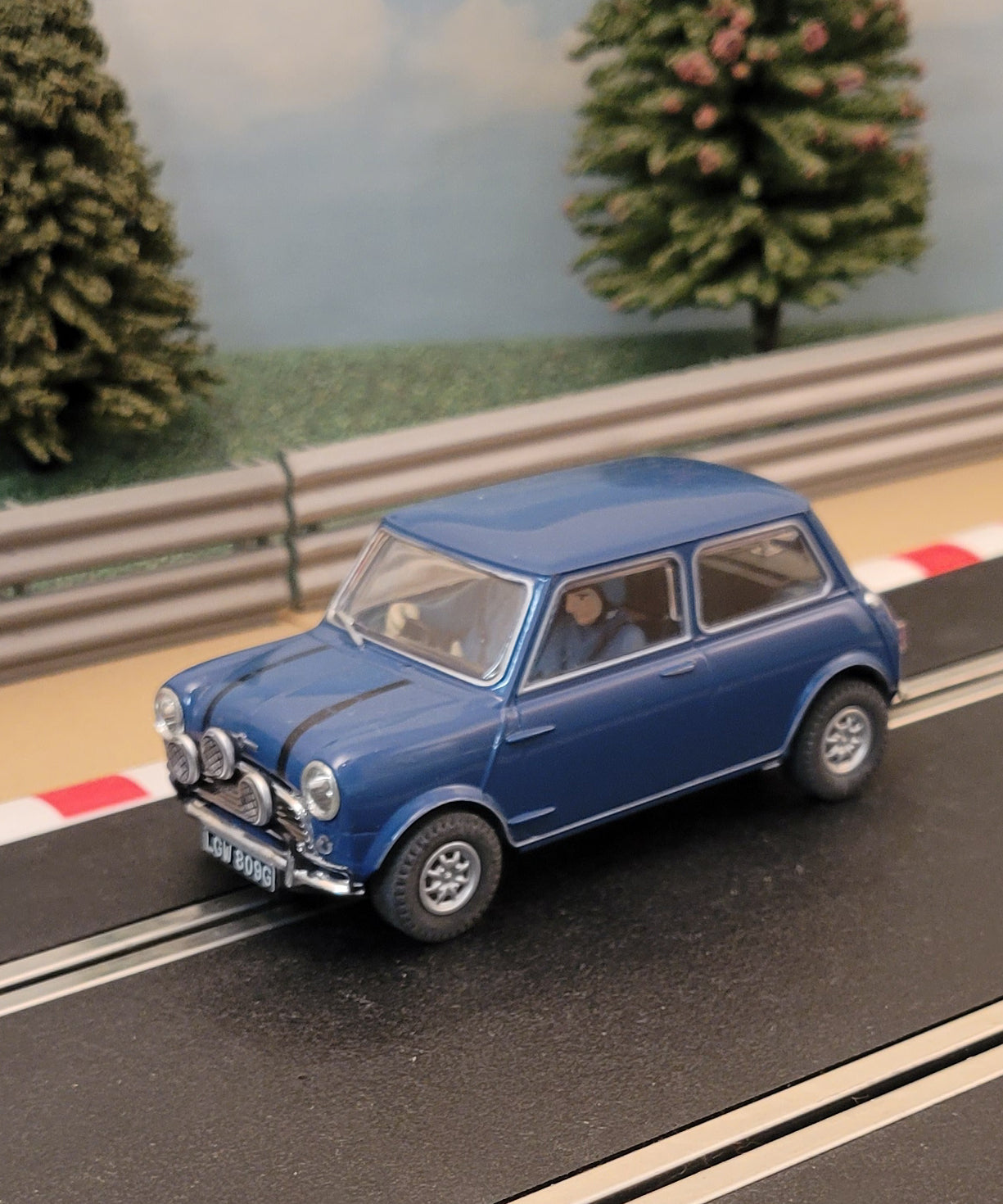 Scalextric 1:32 Car - C1280 Blue Austin Mini Cooper Italian Job *LIGHTS* #L