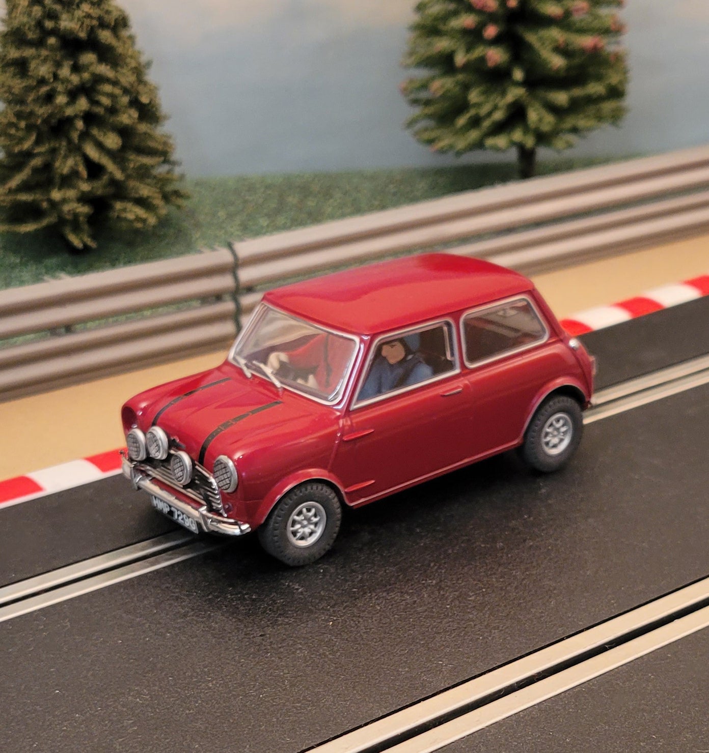 Scalextric 1:32 Car - C1280 Red Austin Mini Cooper Italian Job *LIGHTS* #L