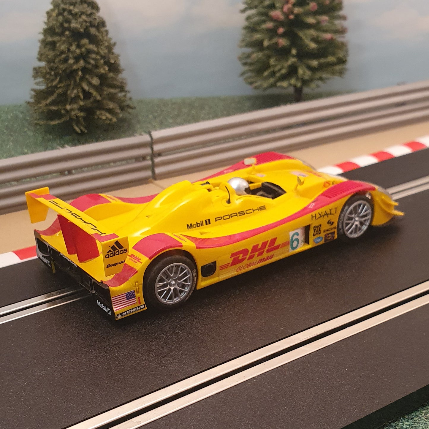 Scalextric 1:32 Car - C2812 Porsche RS Spyder #6 Le Mans *LIGHTS* #T