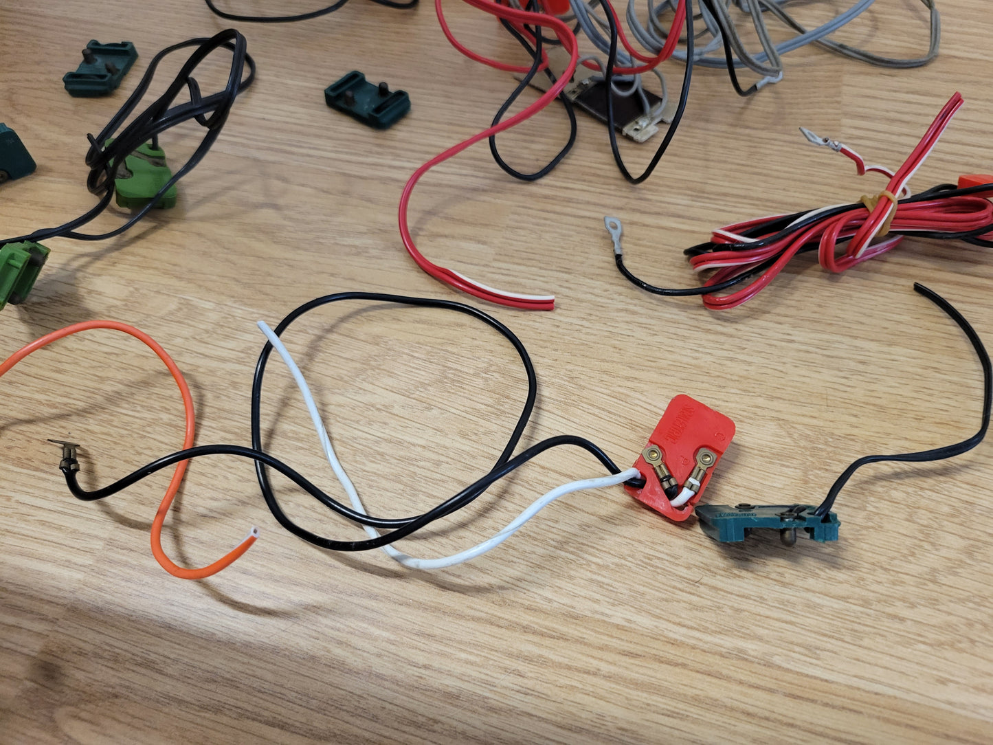 Scalextric Spares - A266 Cables / Wiring Harness / Plugs #C