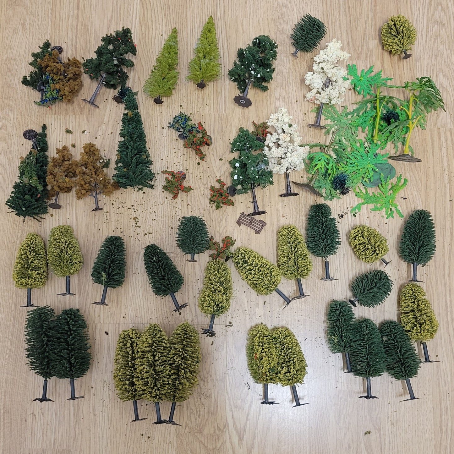 Scalextric / Model Railway 1:32 OO Gauge Trees