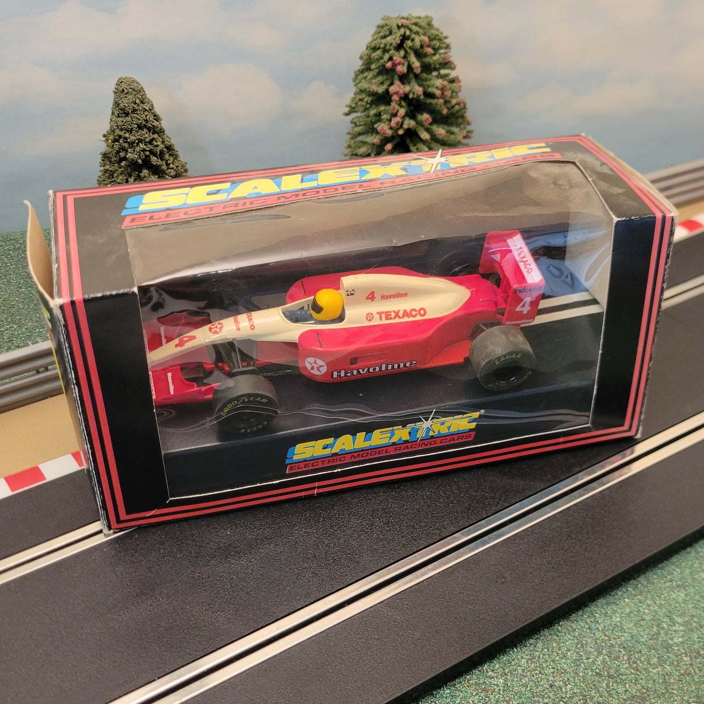 Scalextric 1:32 Car - C311 F1 Texaco 500 #4