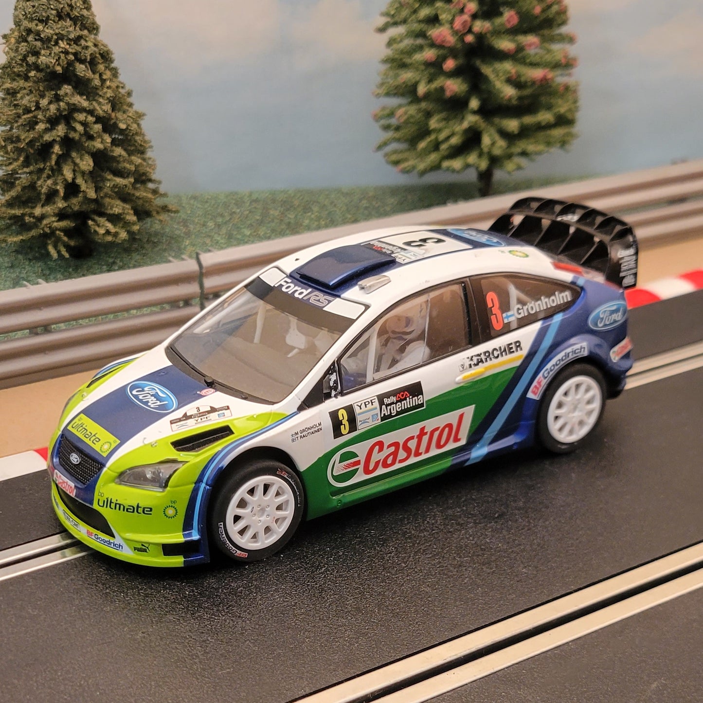 Scalextric 1:32 Car - C2802 Ford Focus 4WD WRC 2006 #3 Gronholm *LIGHTS* #Q