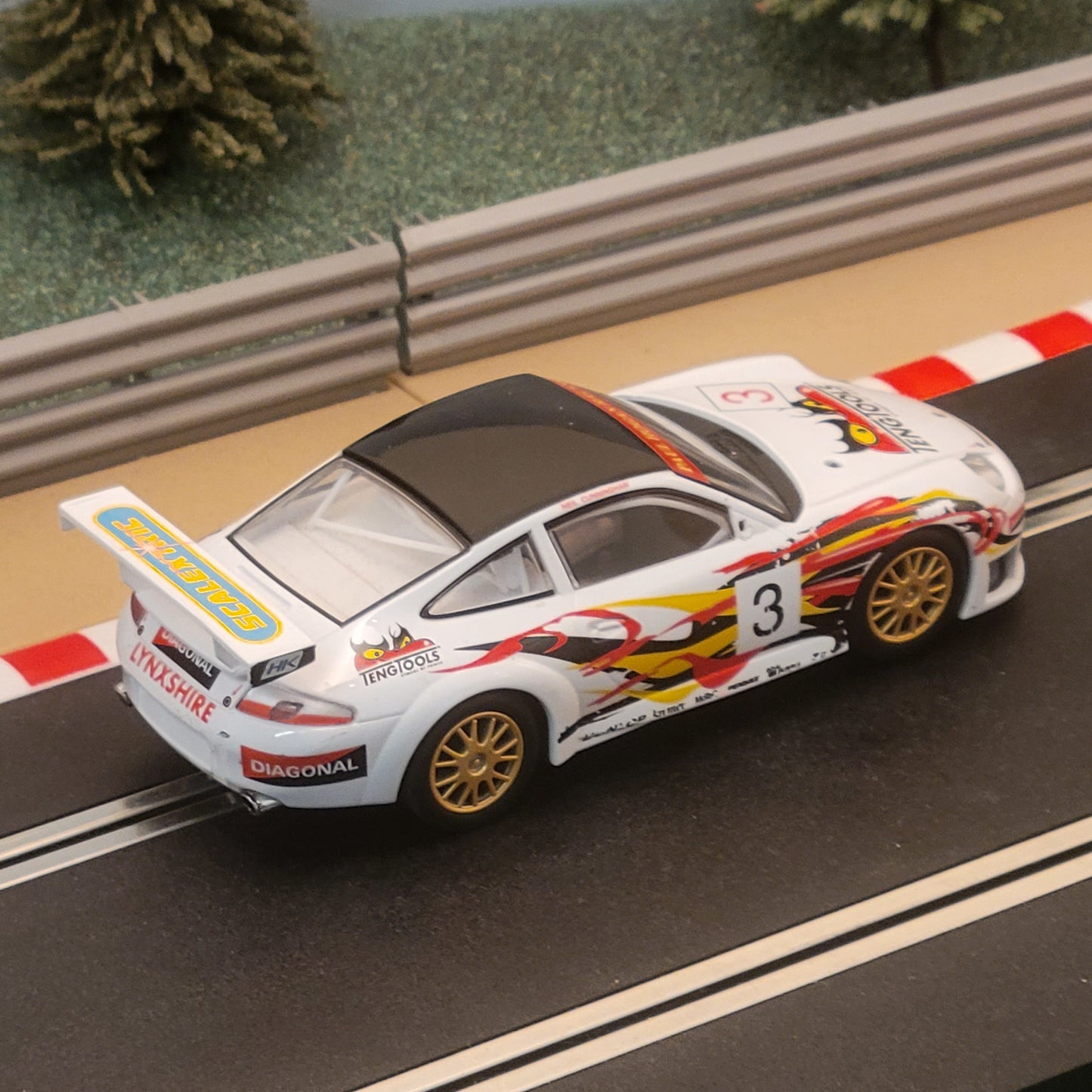 Scalextric 1:32 Car - C2268 White Porsche 911 GT3R #3 Teng Tools *LIGHTS* #FWM