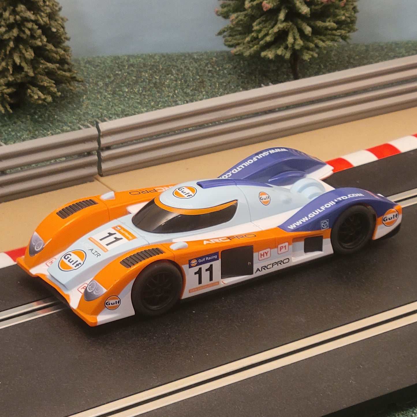 Scalextric 1:32 Start Car - Gulf Le Mans Prototype #11