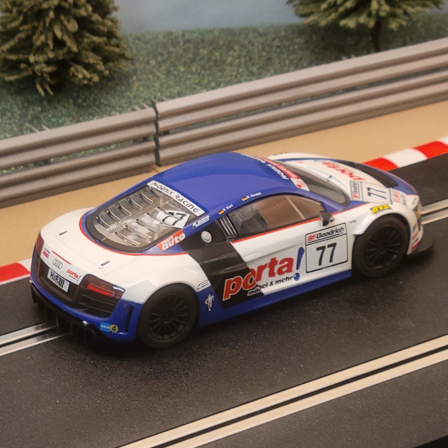 Scalextric 1:32 Car - C3286 Audi R8 LMS GT3 Phoenix Racing *LIGHTS* #77 #GWS