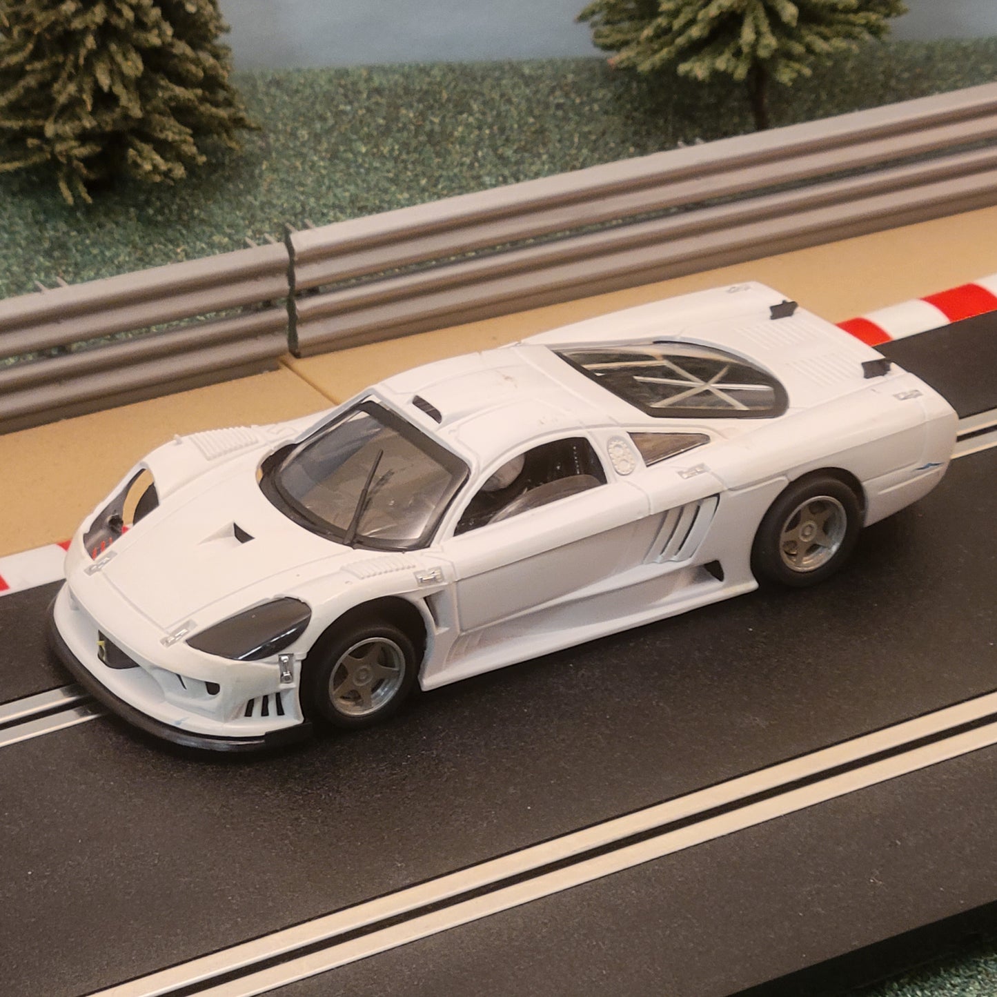 FLY 1:32 Coche de Slot - Ford GT-40 Le Mans - Muir / Oliver Nº 11