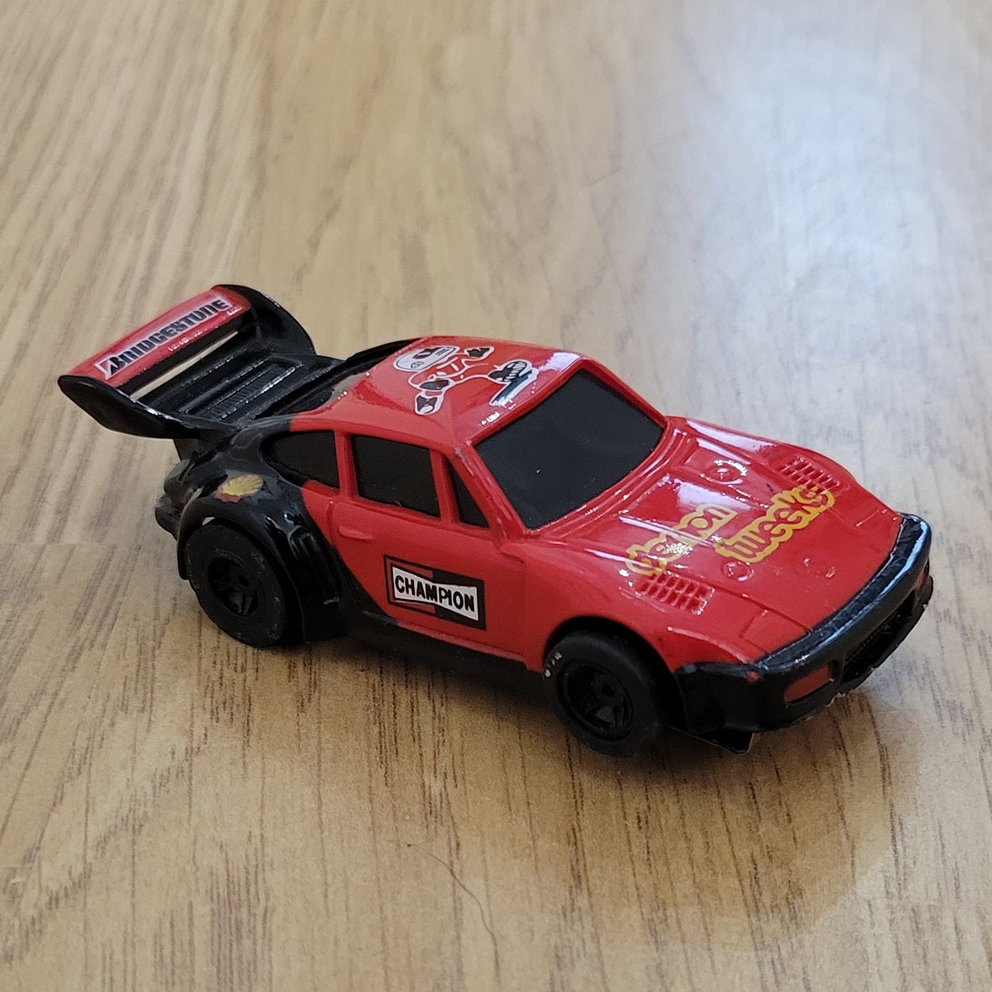 Coches Micro Scalextric 1:64 - Rojo, Blanco y Azul WRC Rally Mini
