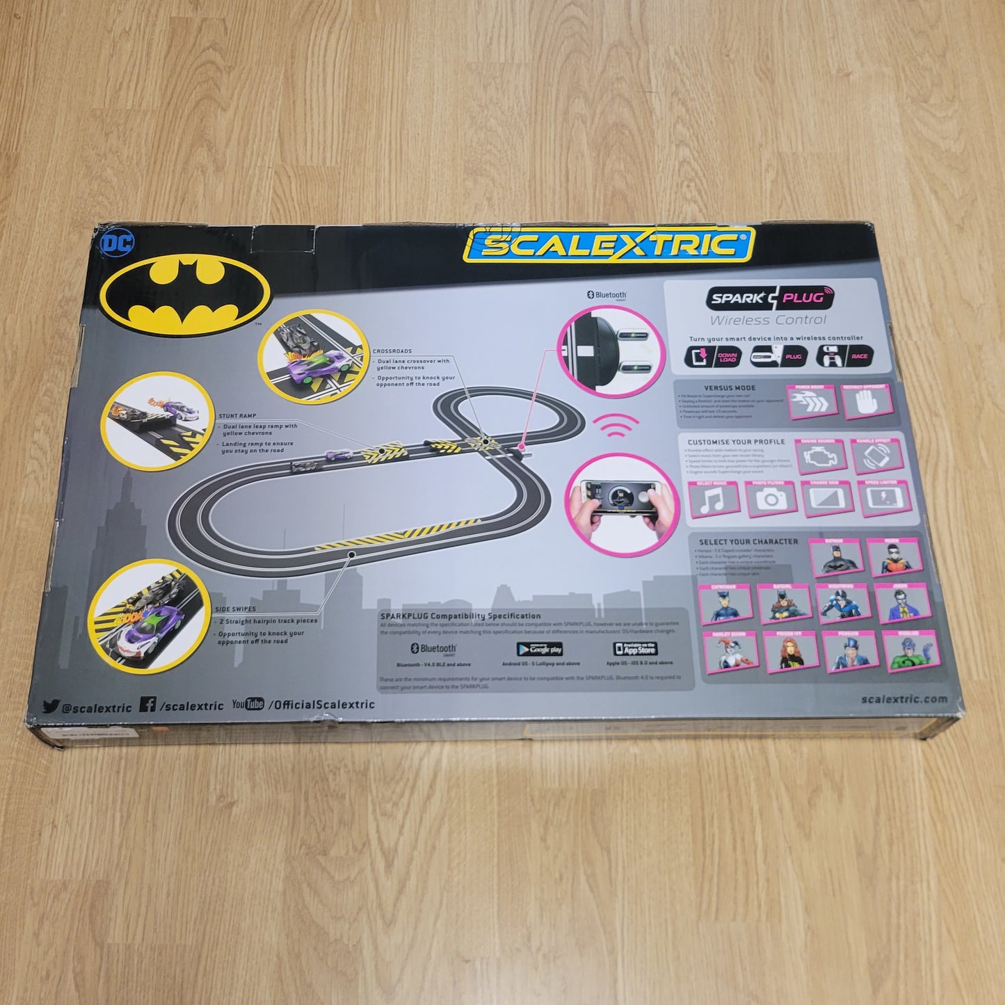 Scalextric Spark Plug - Batman vs Joker Race Set C1415 New Sealed Box