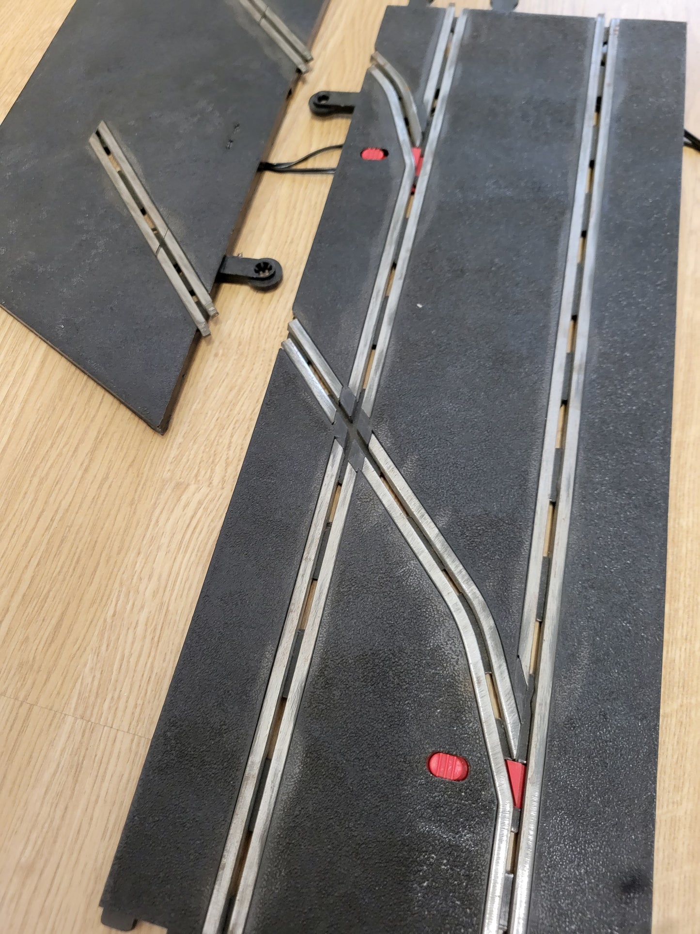 Scalextric Classic 1:32 Track - PT91 & A251 Le Mans Start Paddock #A