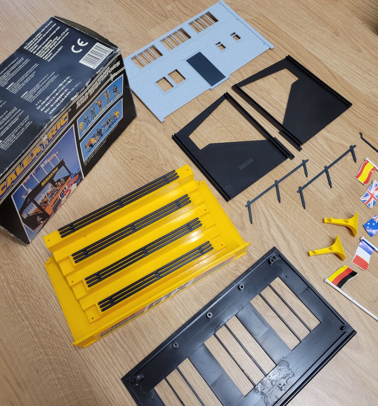 Scalextric 1:32 Building - C705 Grandstand - Spectator Stand #Y
