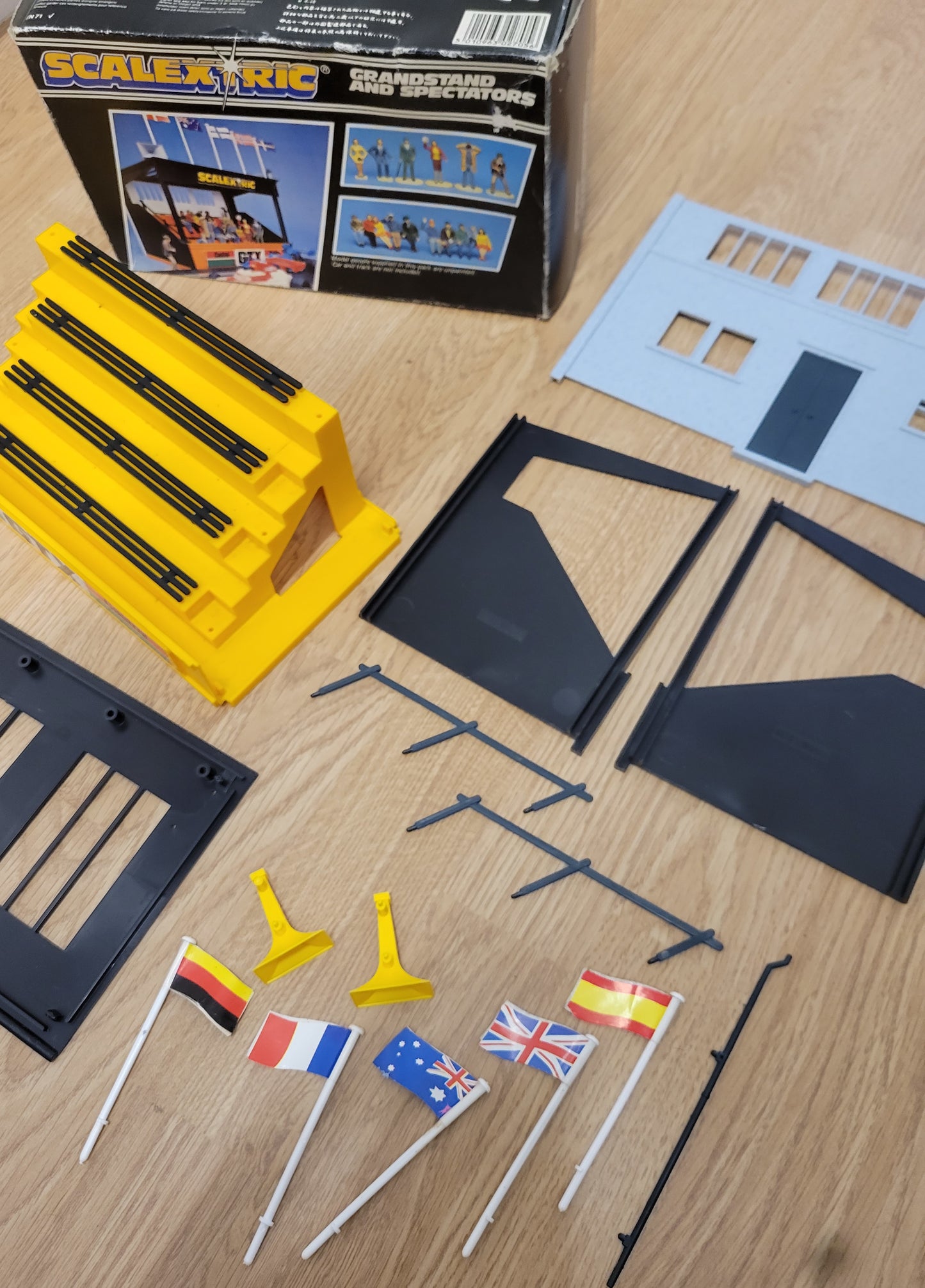 Scalextric 1:32 Building - C705 Grandstand - Spectator Stand #Y