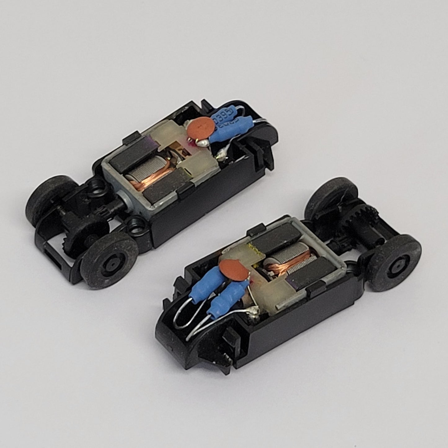 Micro Scalextric Pareja de Chasis de Coche 1:64 F1