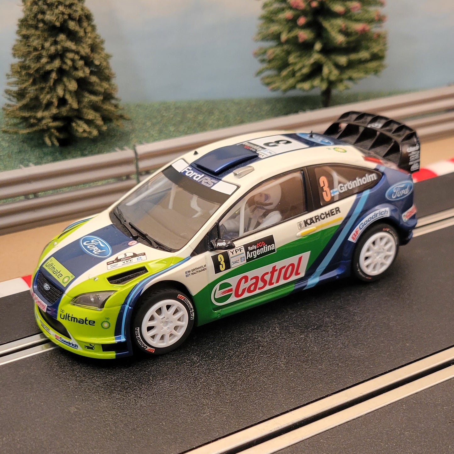 Coche Scalextric 1:32 - C2802 Ford Focus 4WD WRC 2006 #3 Gronholm *LUCES* #E