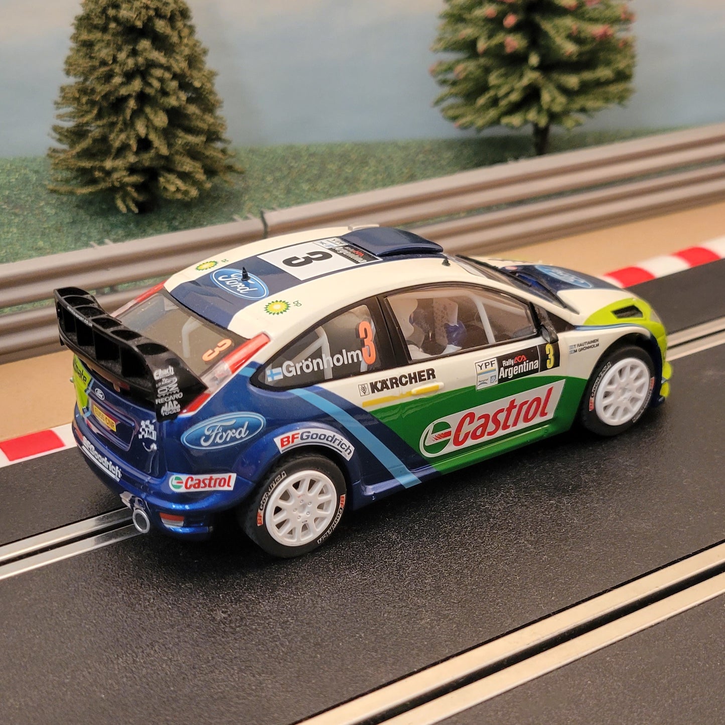 Coche Scalextric 1:32 - C2802 Ford Focus 4WD WRC 2006 #3 Gronholm *LUCES* #E