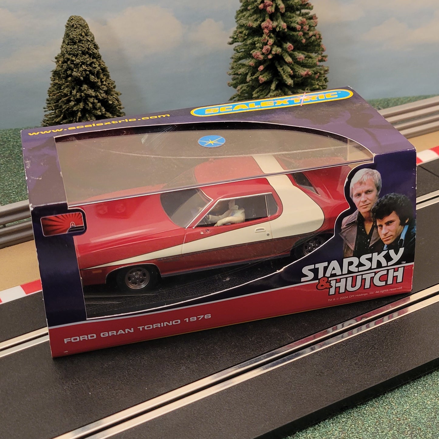 Scalextric 1:32 Car - C2553 Ford Gran Torino 1976 Starsky & Hutch *LIGHTS*
