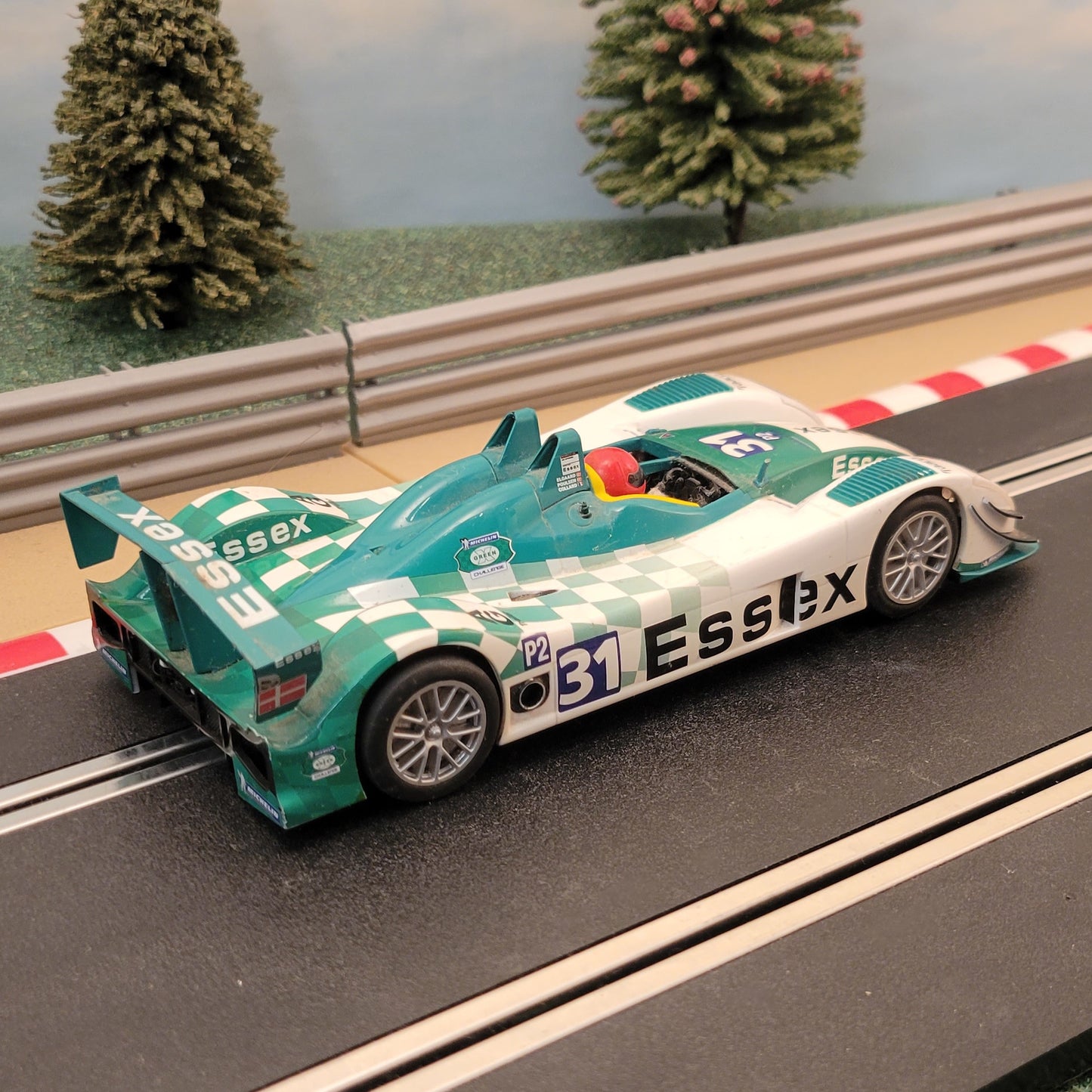 Scalextric 1:32 Car - C3197 Porsche RS Spyder Team Essex #31 *LIGHTS* #Q