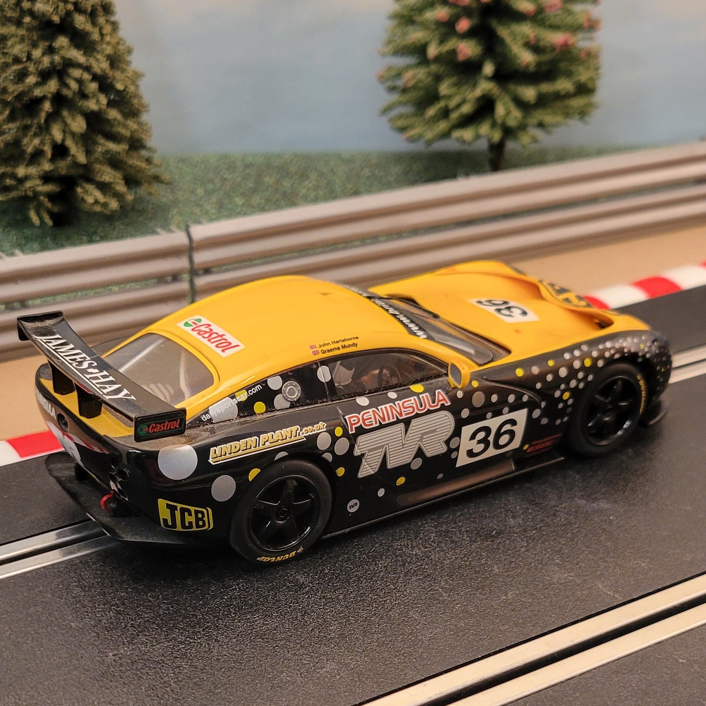 Coche Scalextric 1:32 - C2591 TVR Tuscan T400R JCB #36 #A