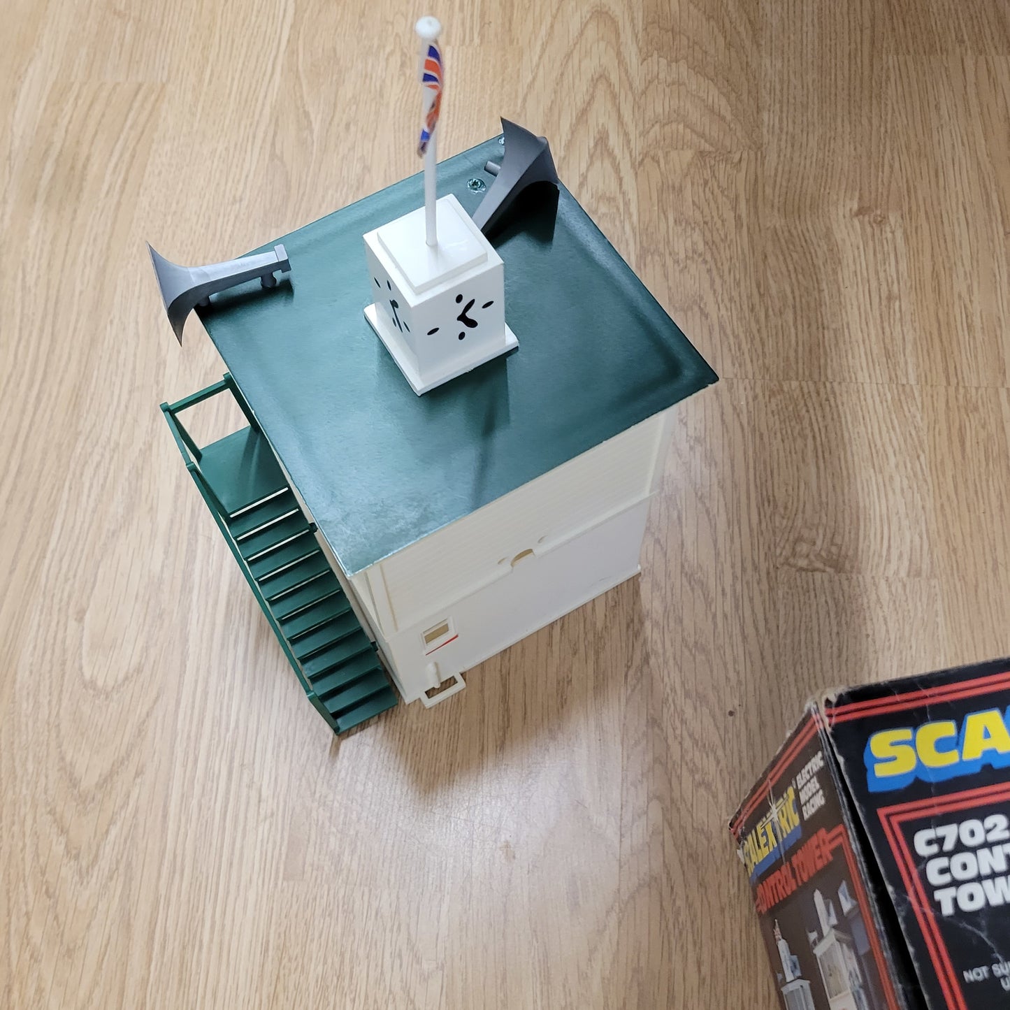 Scalextric 1:32 Building - C702 Control Tower - In Box