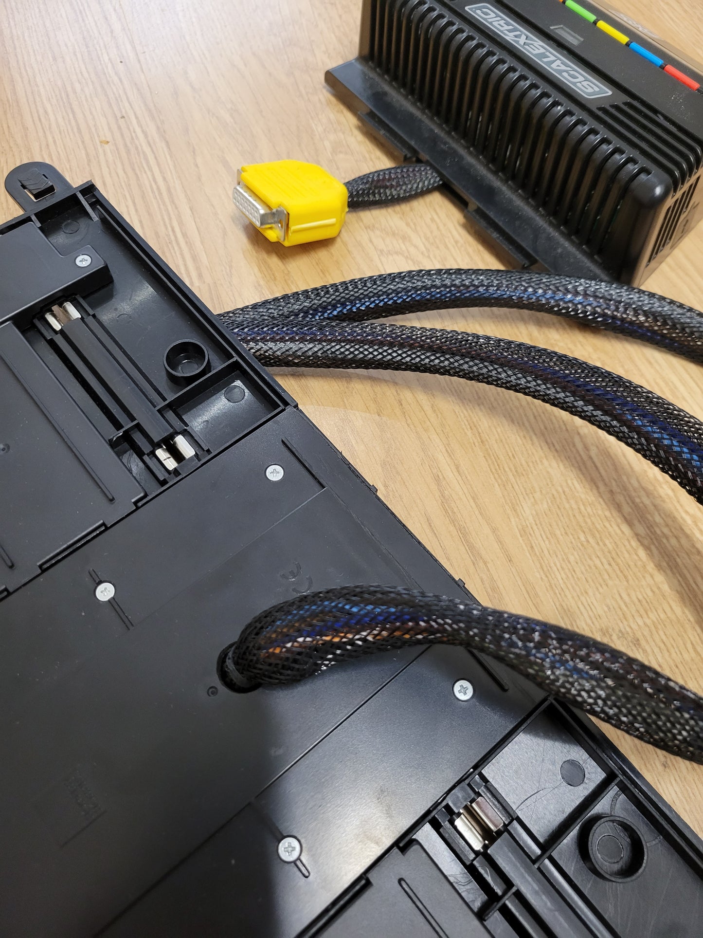 Scalextric Digital 1:32 Track - C8435 ARC Pro Powerbase - Extended