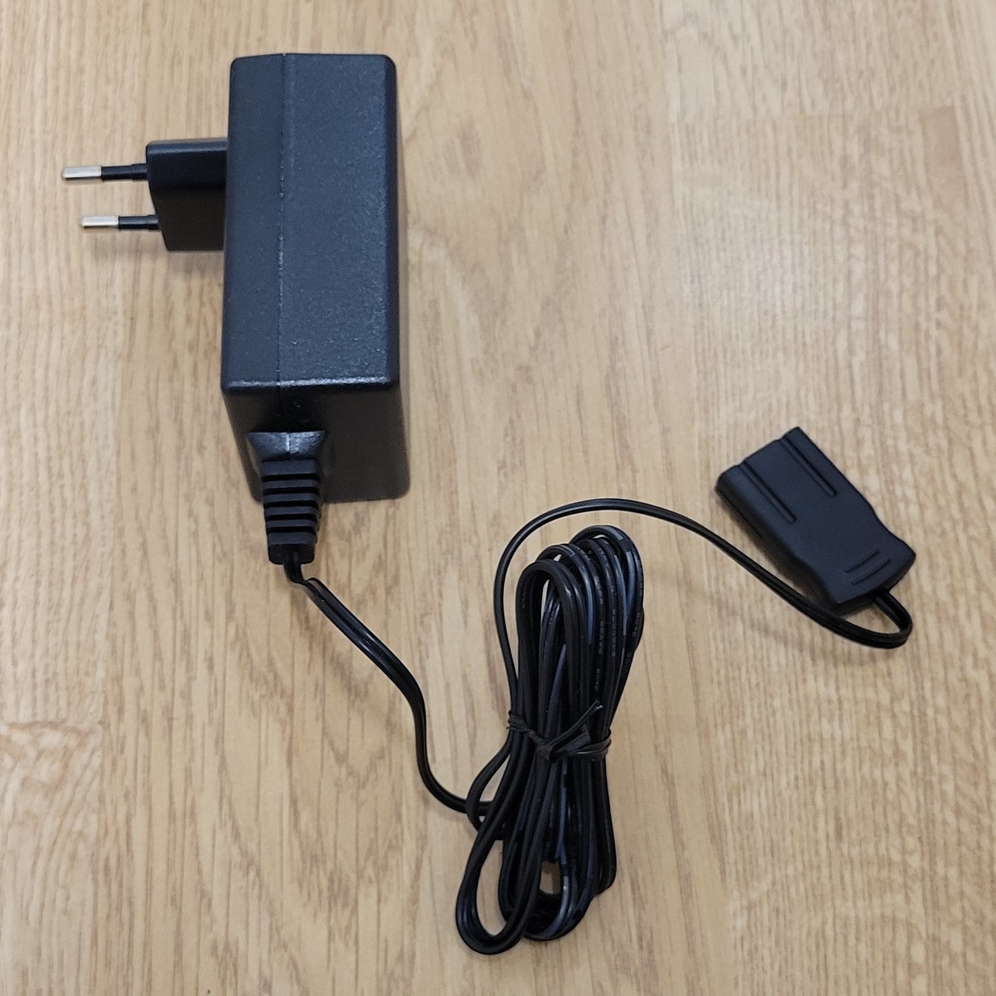 Hornby Scalextric Power Supply Transformer 15V Adaptor C9401W Europe