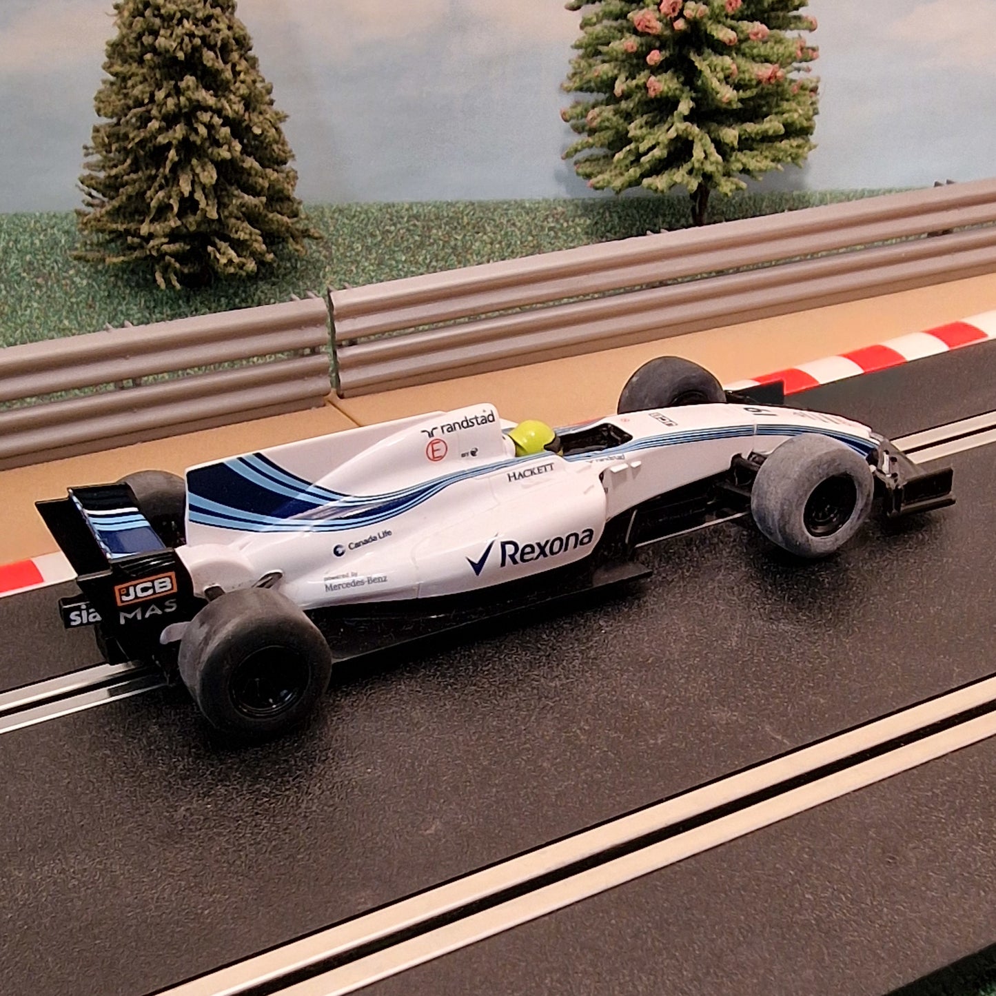 Scalextric 1:32 Car - White & Blue Team F1 #19