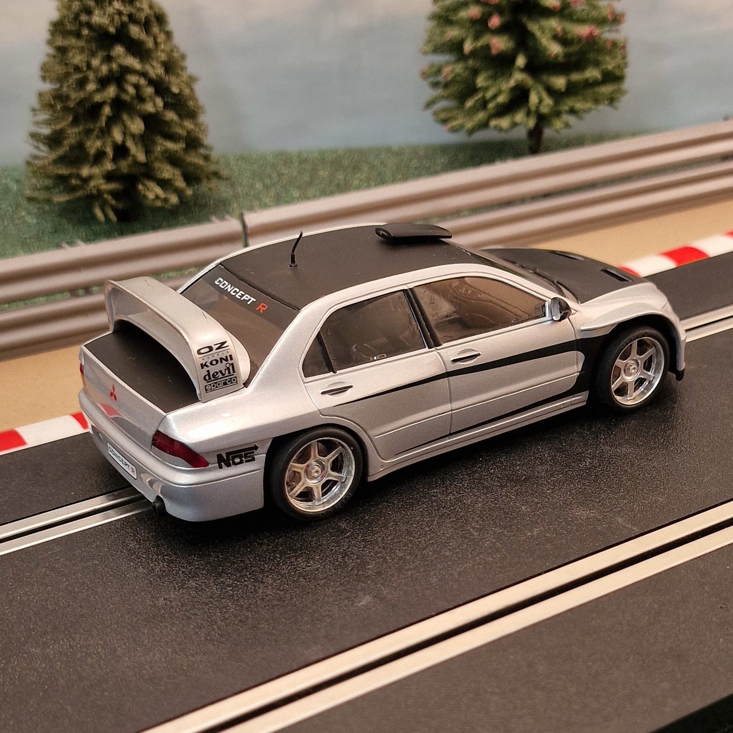 NINCO 1:32 Slot Car - 50395 Mitsubishi Lancer Tuning *LIGHTS*