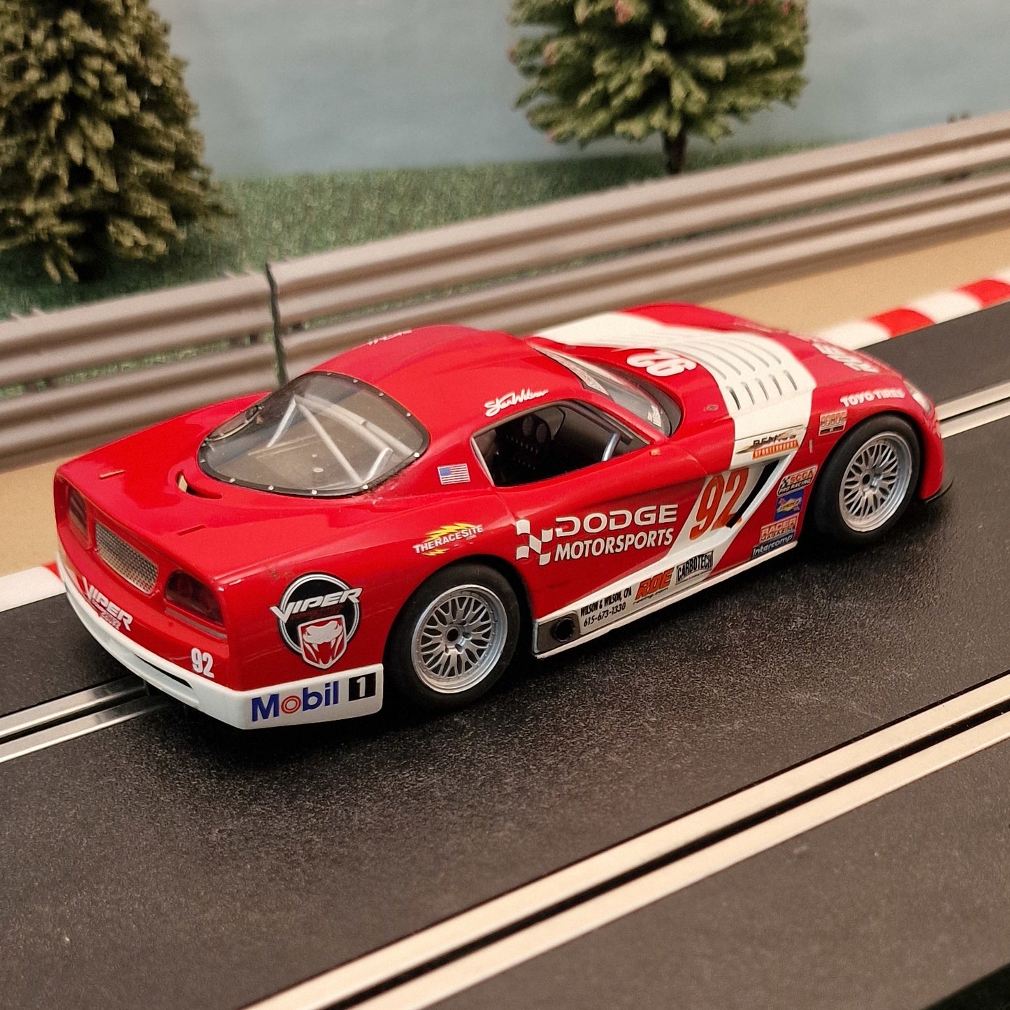 Scalextric 1:32 Car - C2691 Red Dodge Viper #92 *LIGHTS* #PY