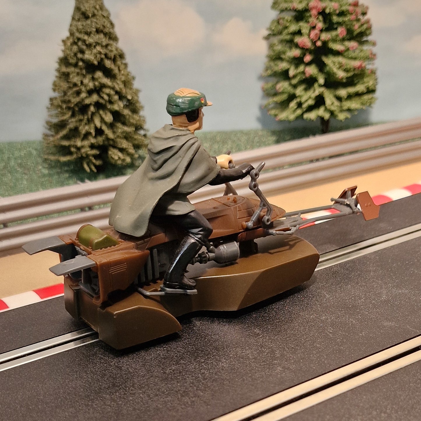 Coche Scalextric 1:32 - Bicicleta Speeder STAR WARS 74-Z *LUZ*