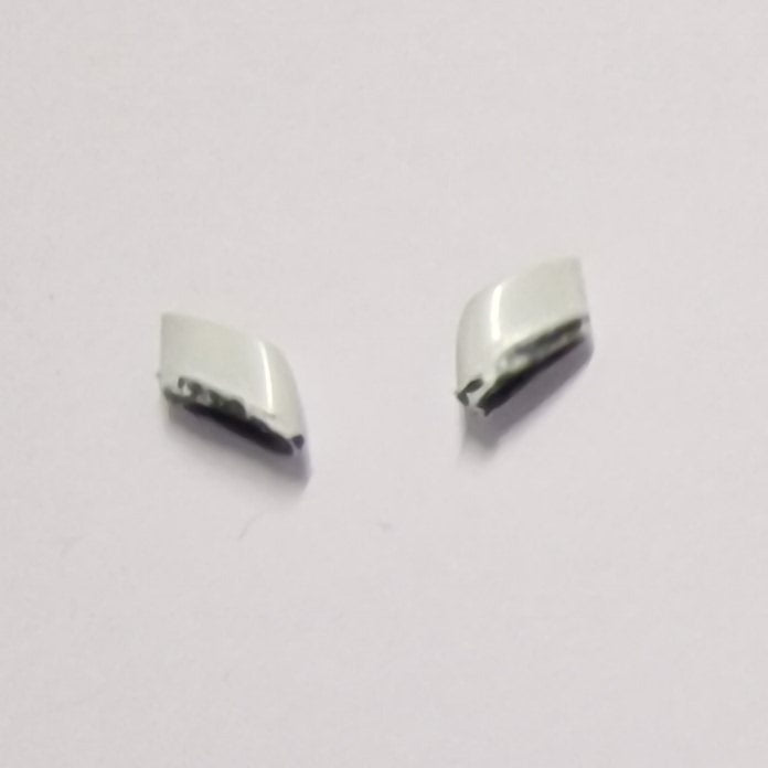 Scalextric Spare 1:32 Car Part - Pair Of F1 Side Vents / Fins WHITE