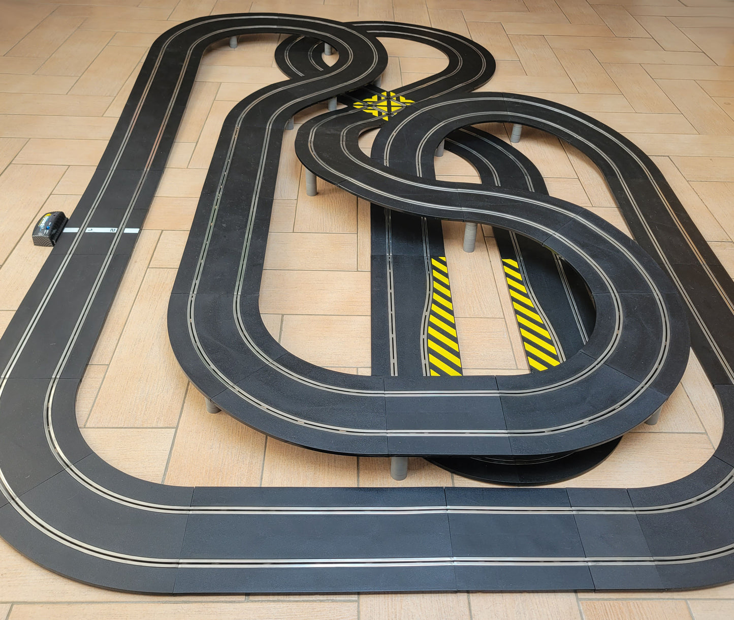 Scalextric Sport 1:32 Track Set - Huge Layout SPORT AS5 #NBA