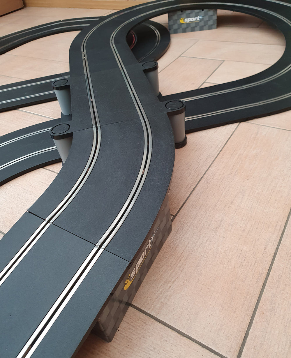Scalextric Sport 1:32 Track Set Layout With Porsche Cars #AS9