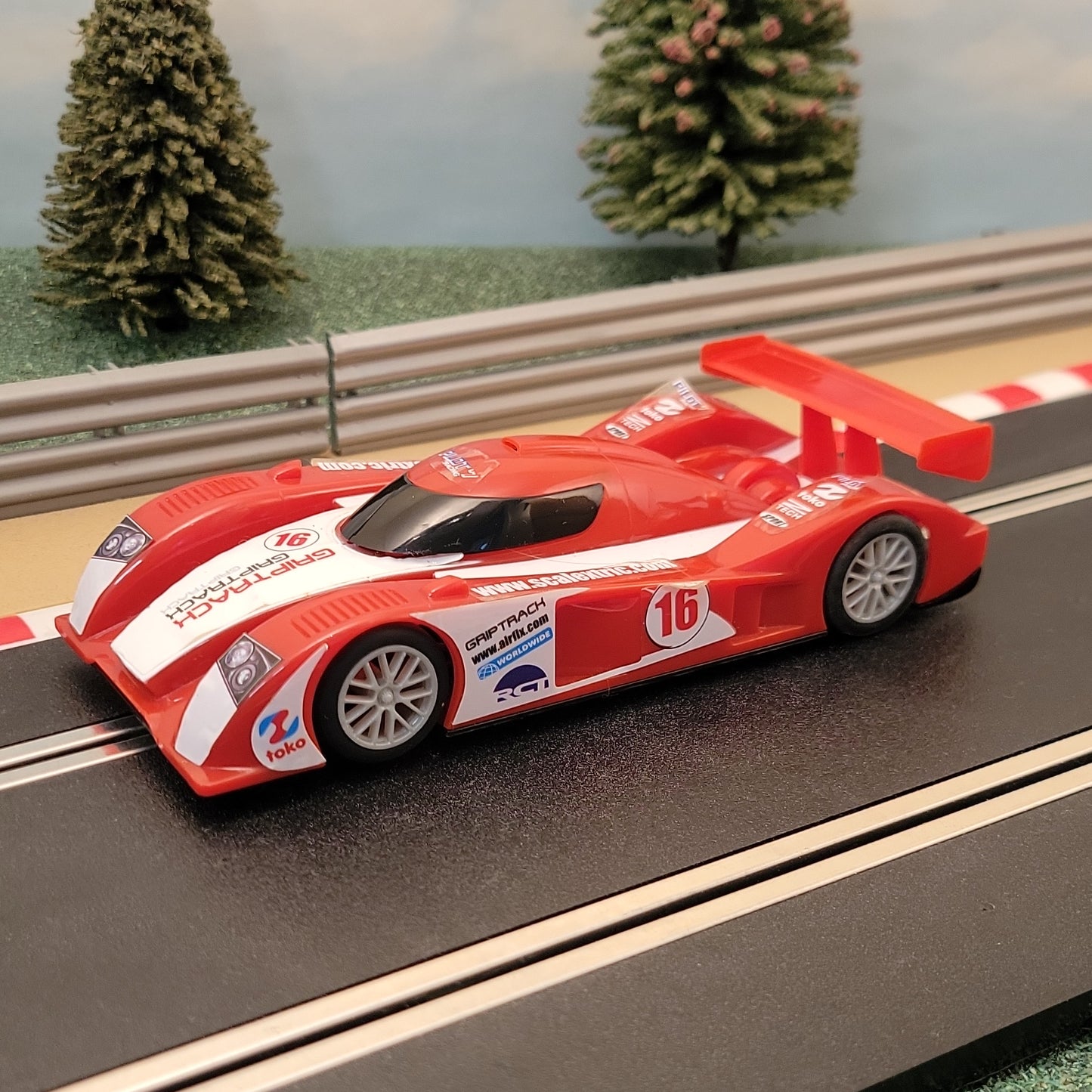 Scalextric 1:32 Start Car - Red Le Mans Prototype