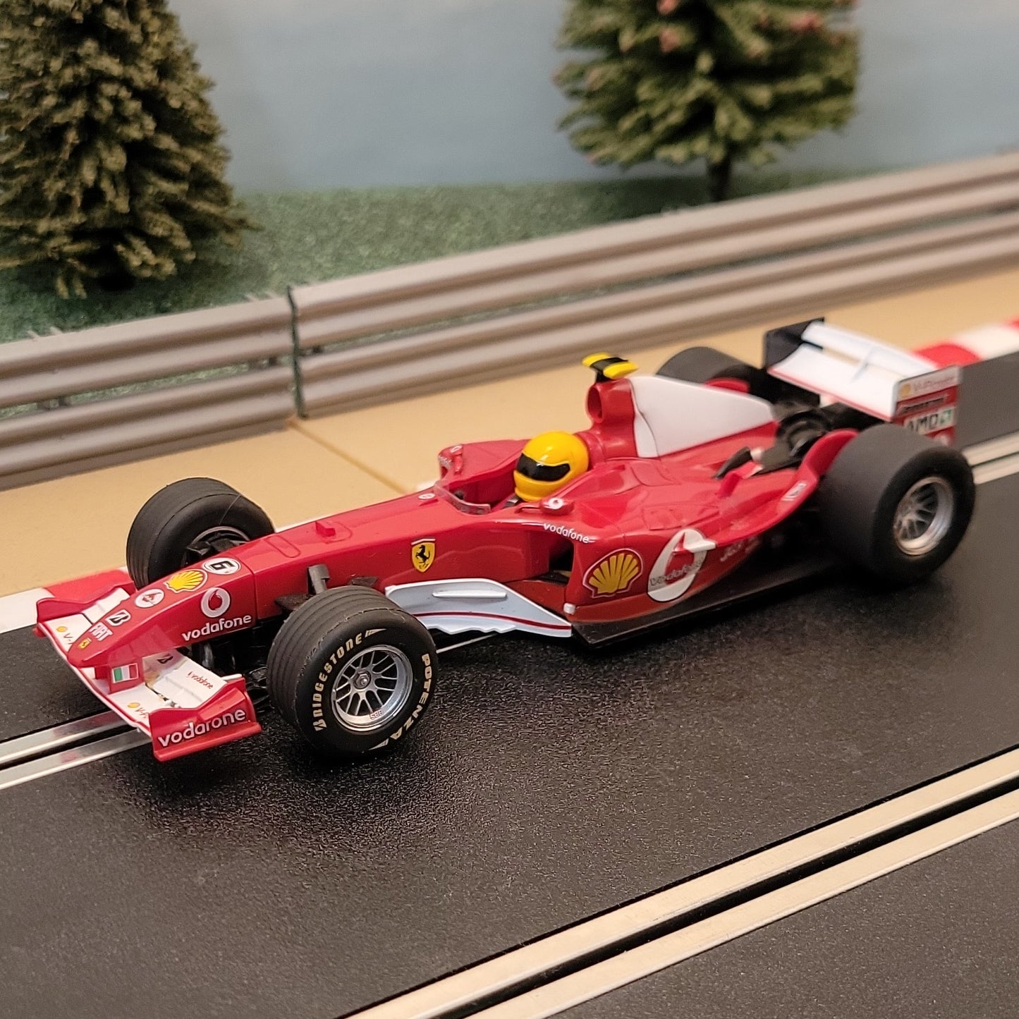 Scalextric 1:32 Digital Car - C2752D F1 Ferrari F2004 F Massa #6 #B