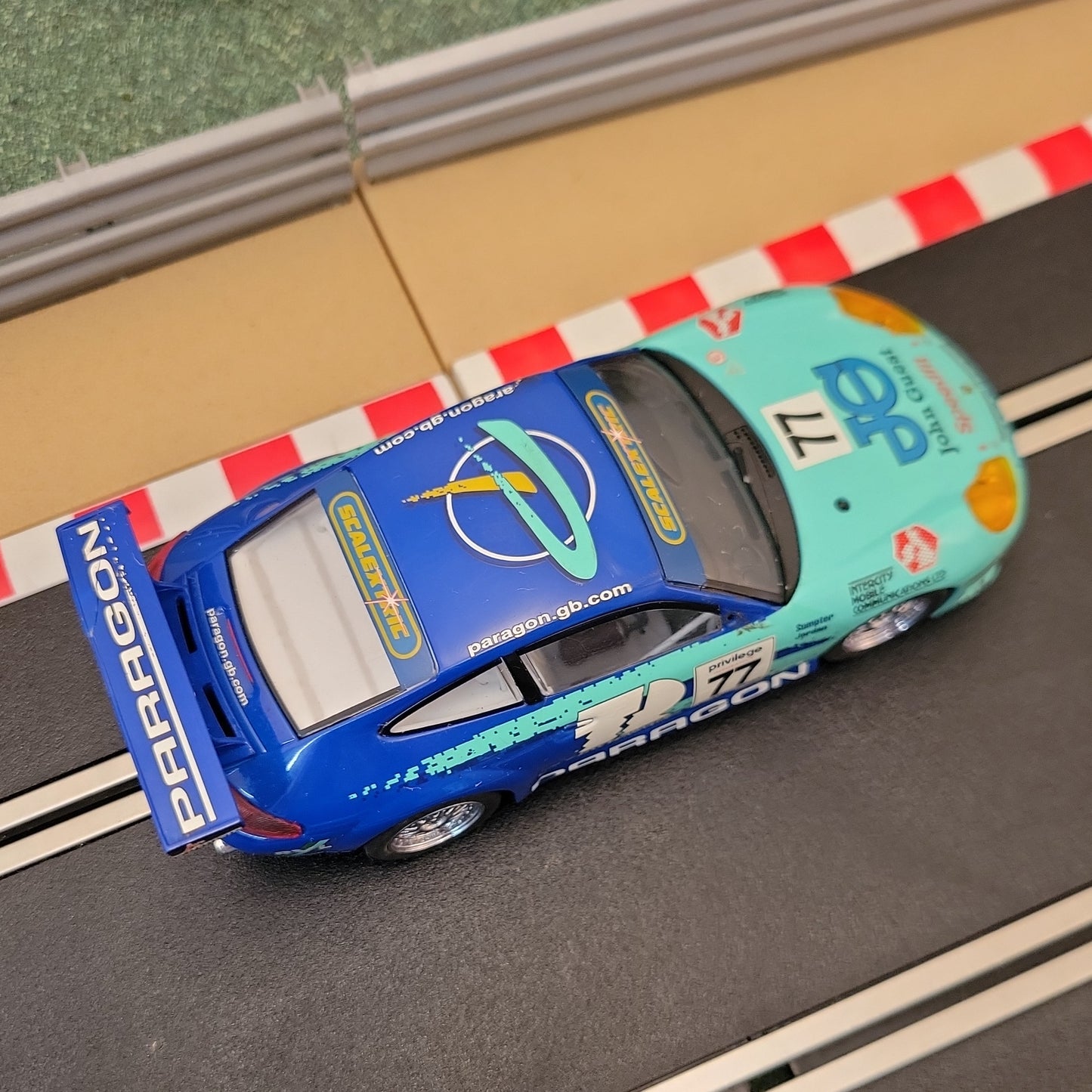 Scalextric 1:32 Car - C2274 Porsche 911 GT3R #77 John Guest Paragon *LIGHTS* #Z