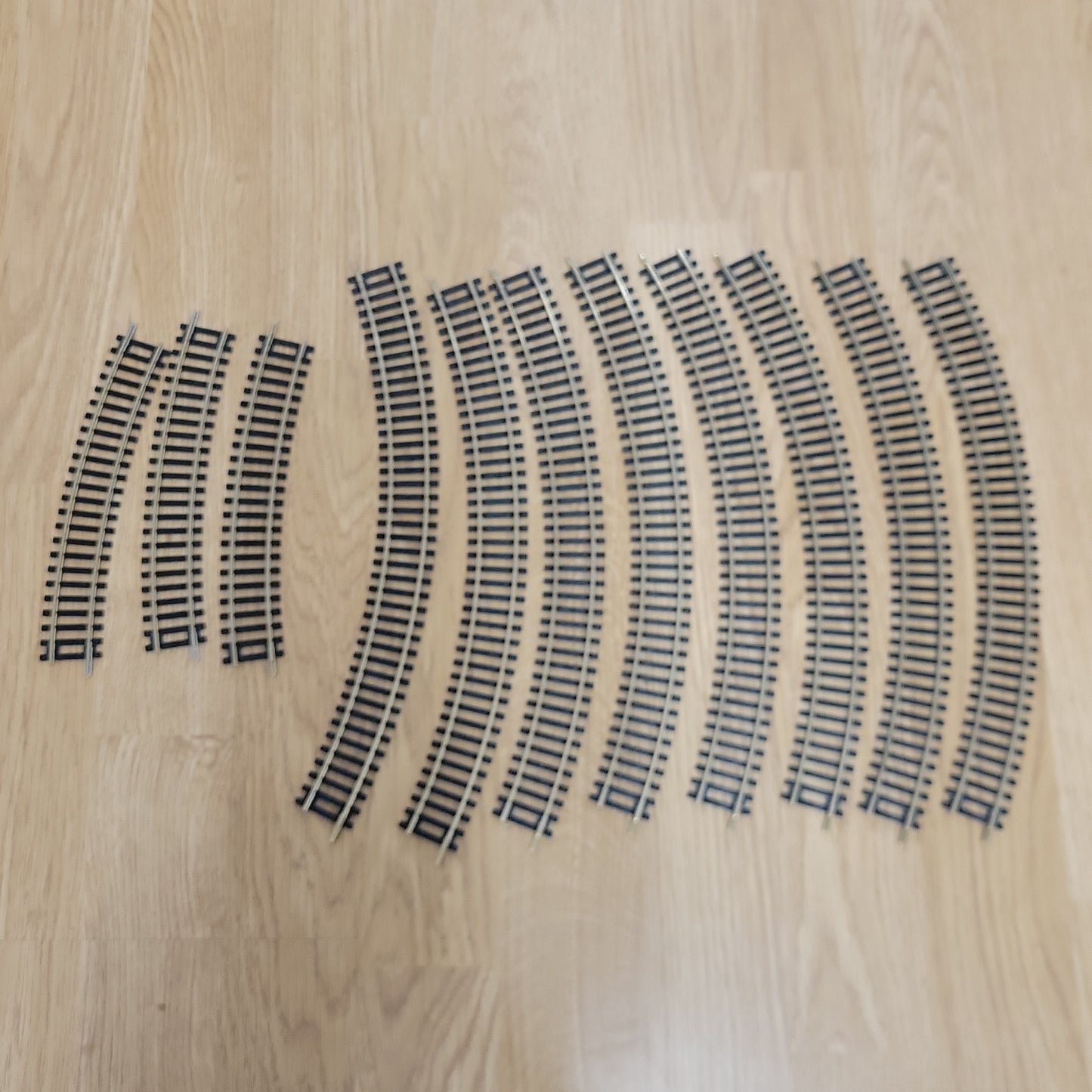 Hornby Model Train Railways 00 Gauge Track - Curves R605 R606 #K