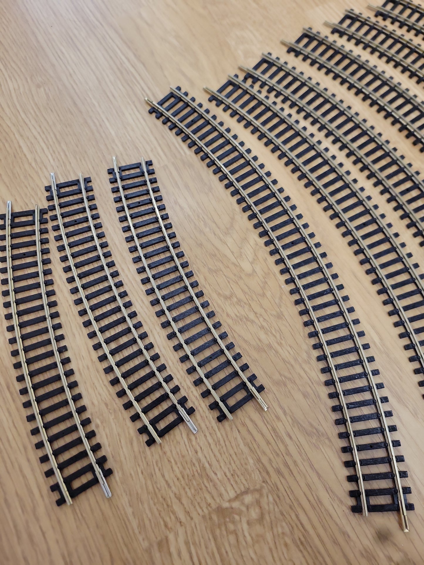 Hornby Model Train Railways 00 Gauge Track - Curves R605 R606 #K