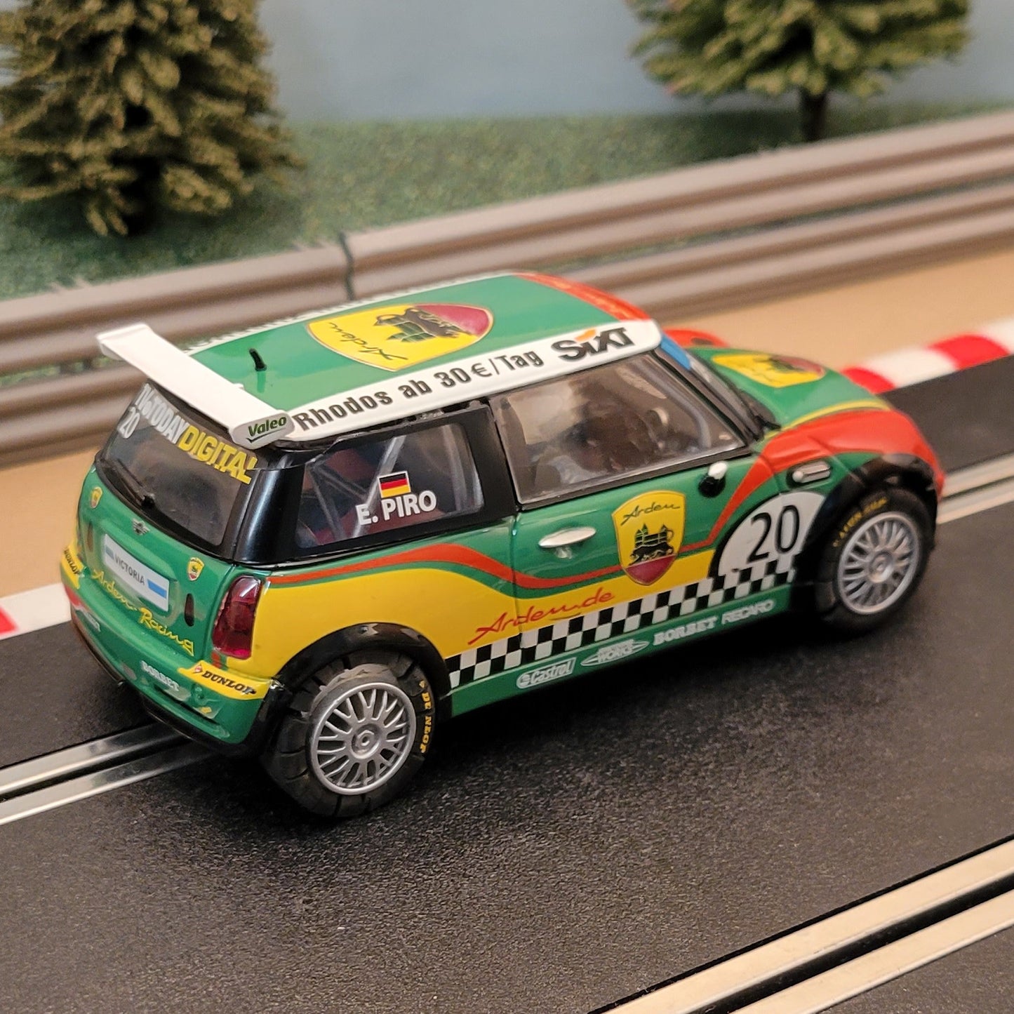 Coche Scalextric 1:32 - C3216 BMW Mini Cooper Piro Zubehor *LUCES* #20