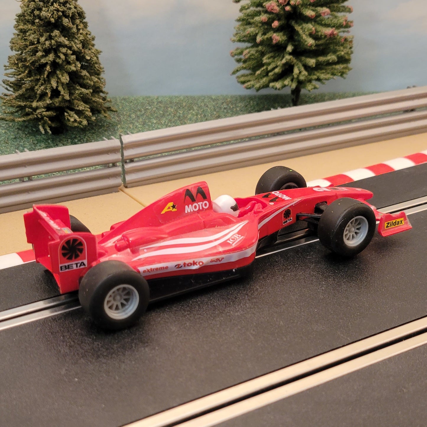 Coche de Arranque Scalextric 1:32 - Fórmula Uno - F1 Naranja
