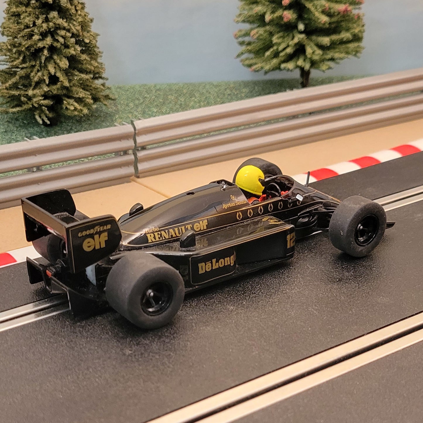 Scalextric 1:32 Car - C4529 Black Lotus 97T Portuguese GP 1985 F1 Senna #12 #T