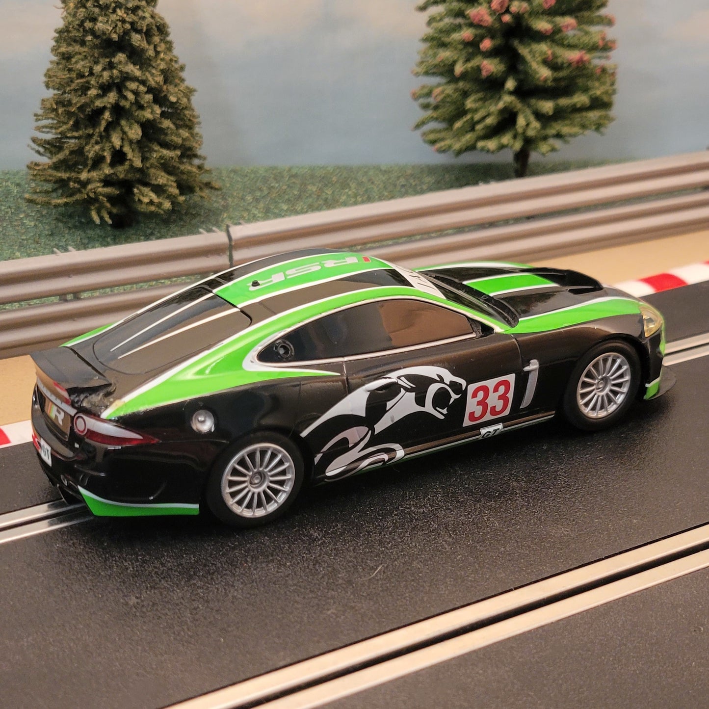 Scalextric 1:32 Car - C3241 Green Black Jaguar XKR GT3 #33 #D