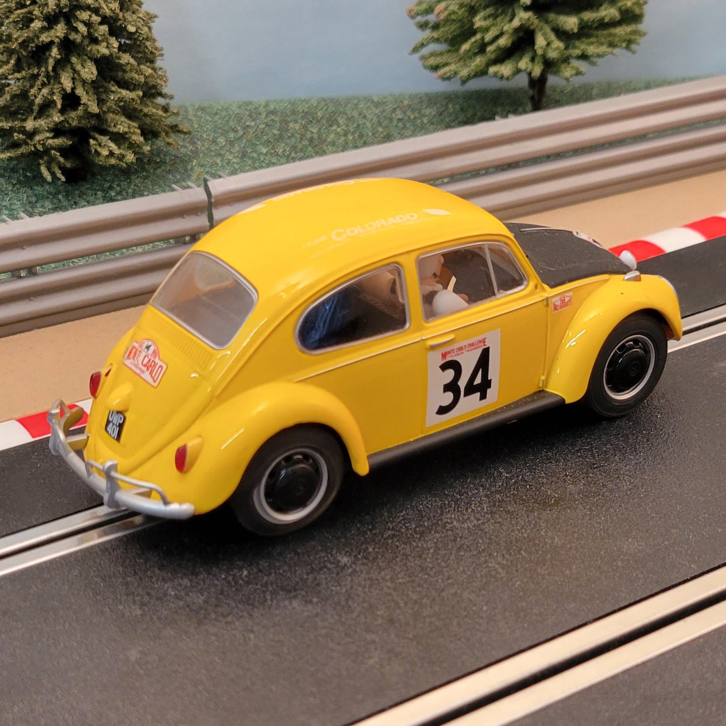 Coche Scalextric 1:32 - C3412 VW Beetle Monte Carlo Challenge #34 *LUCES*