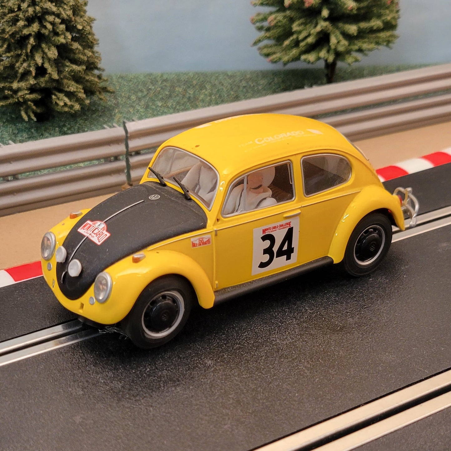 Coche Scalextric 1:32 - C3412 VW Beetle Monte Carlo Challenge #34 *LUCES*