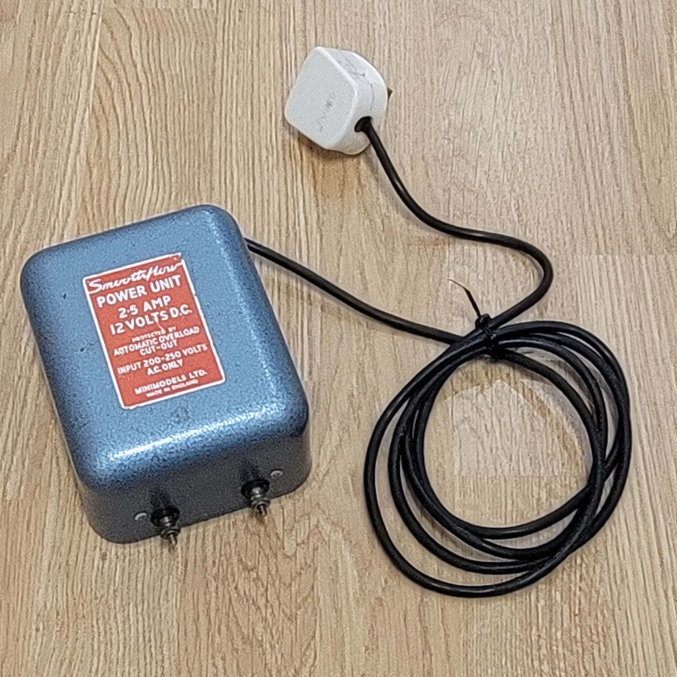 MINIMODELS Smoothflow Scalextric & Train Power Supply Transformer 12v - Action Slot Racing